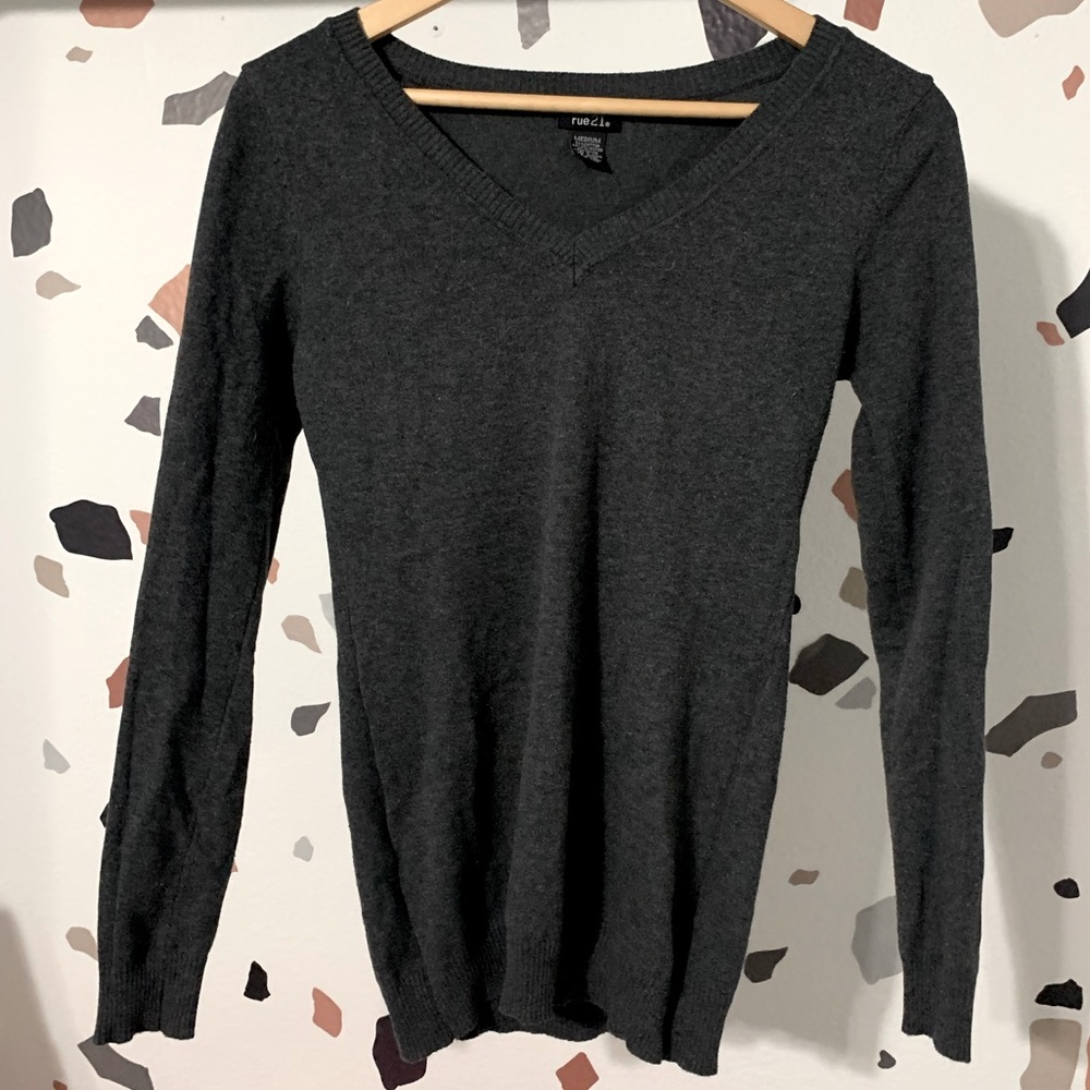Dark grey fitted sweater